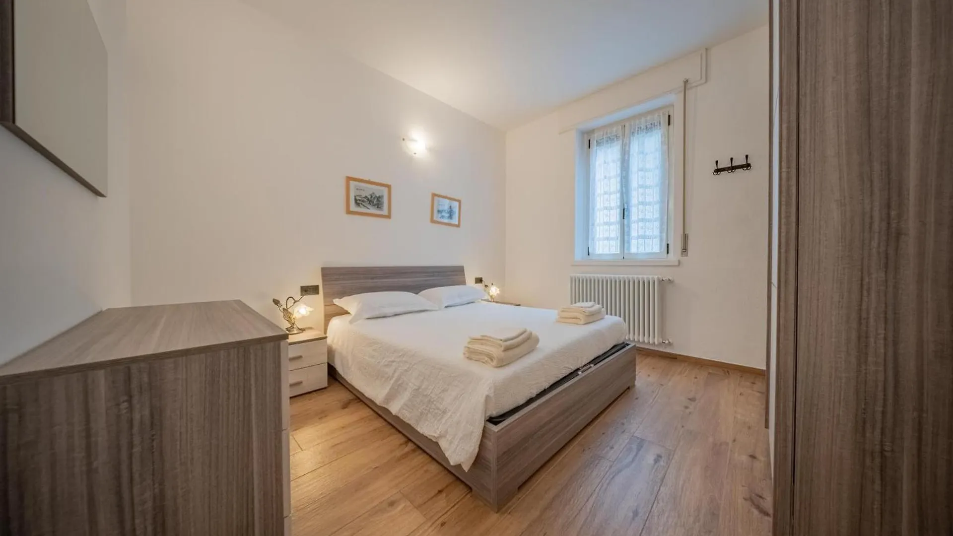 Vakantiehuis Lake-View Apartment, 1 Min Walk From The Lake Dervio